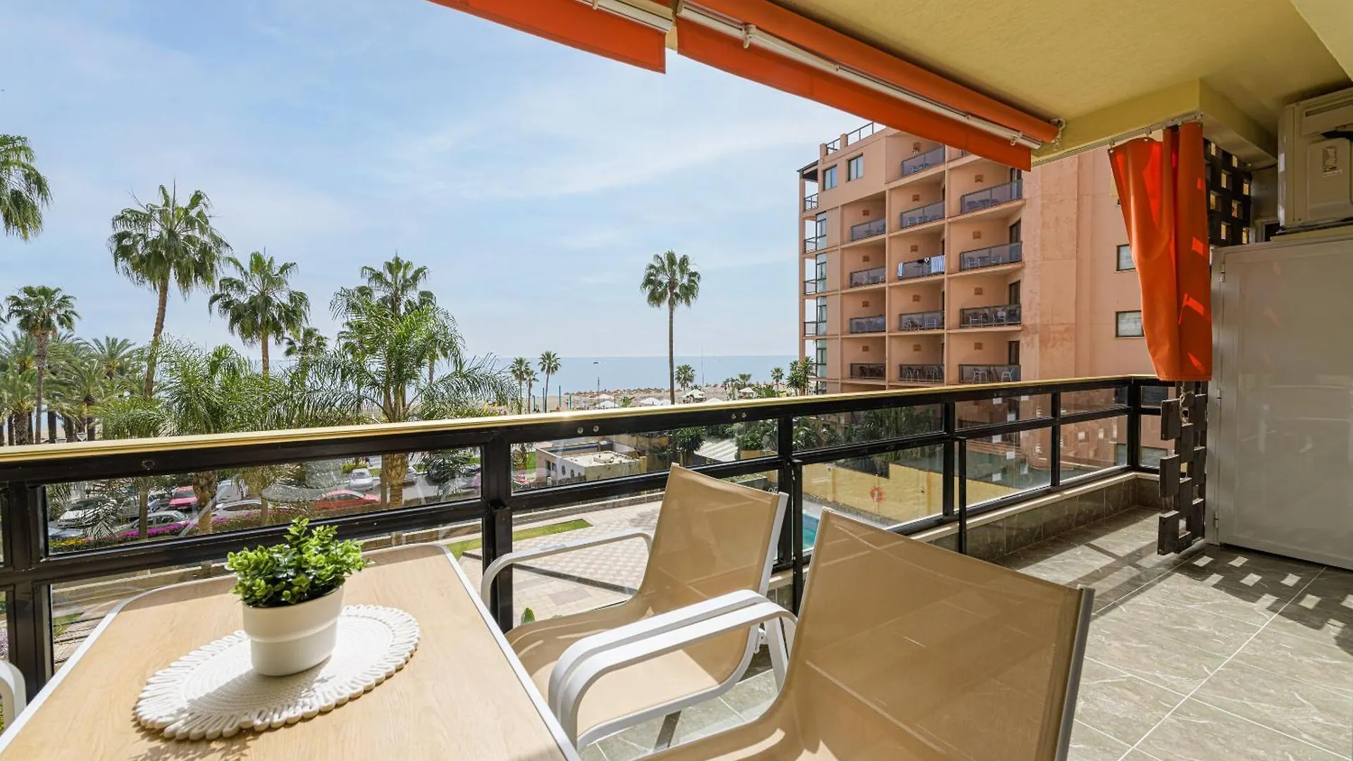 Amazing Carihuela View & Parking Apartment Torremolinos Spain